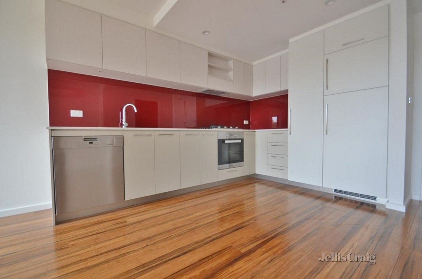 108C/168 Victoria Road, Northcote image 3