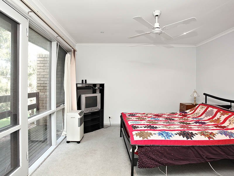 10/9-13 Kennedy Avenue, Ringwood image 5