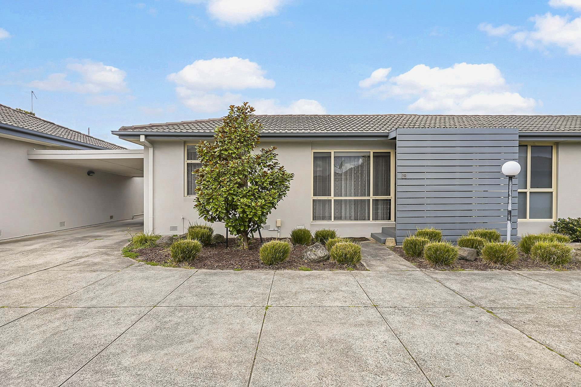 10/9 Barry Street, Mentone image 1