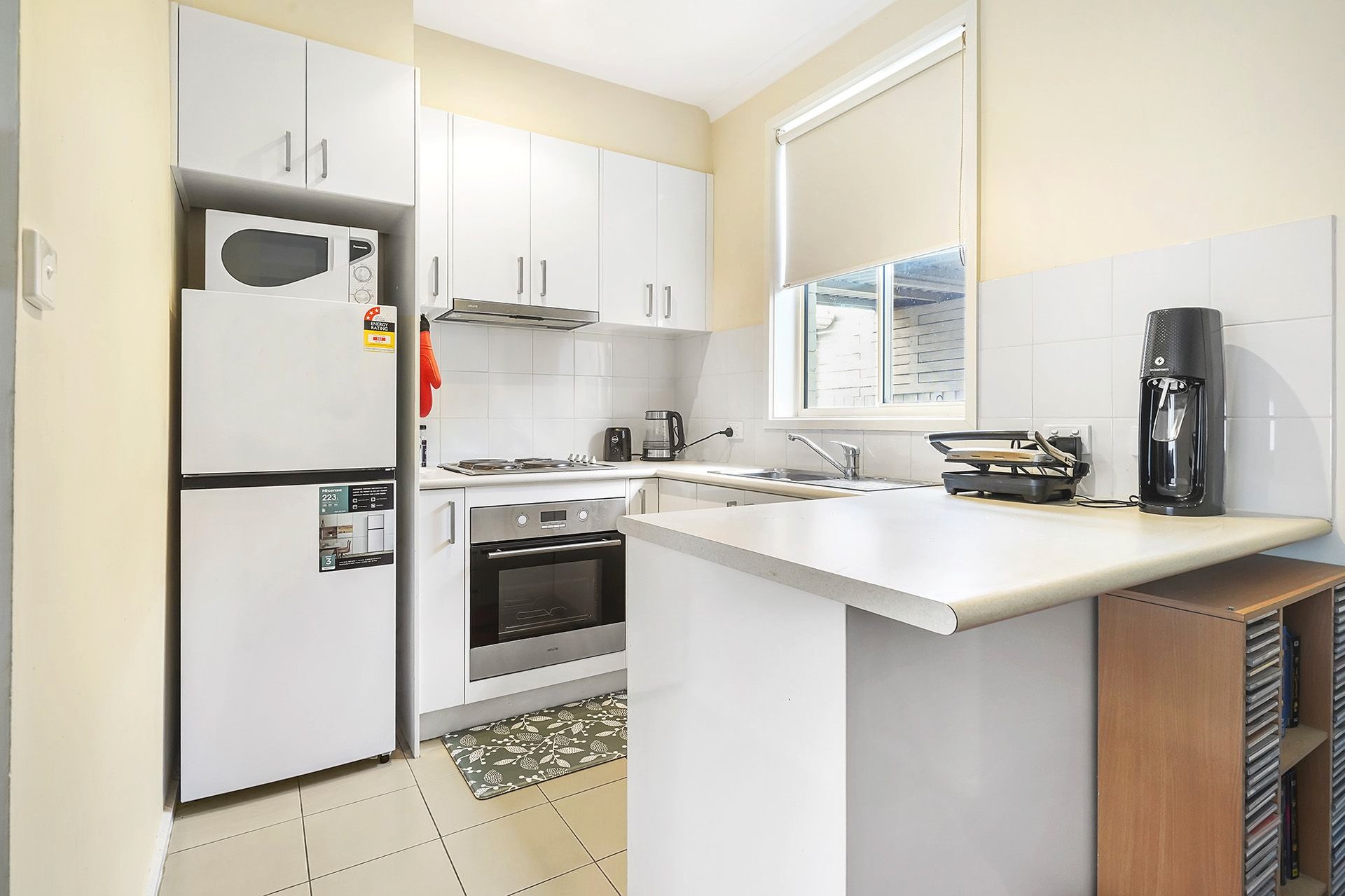 10/9 Barry Street, Mentone image 3