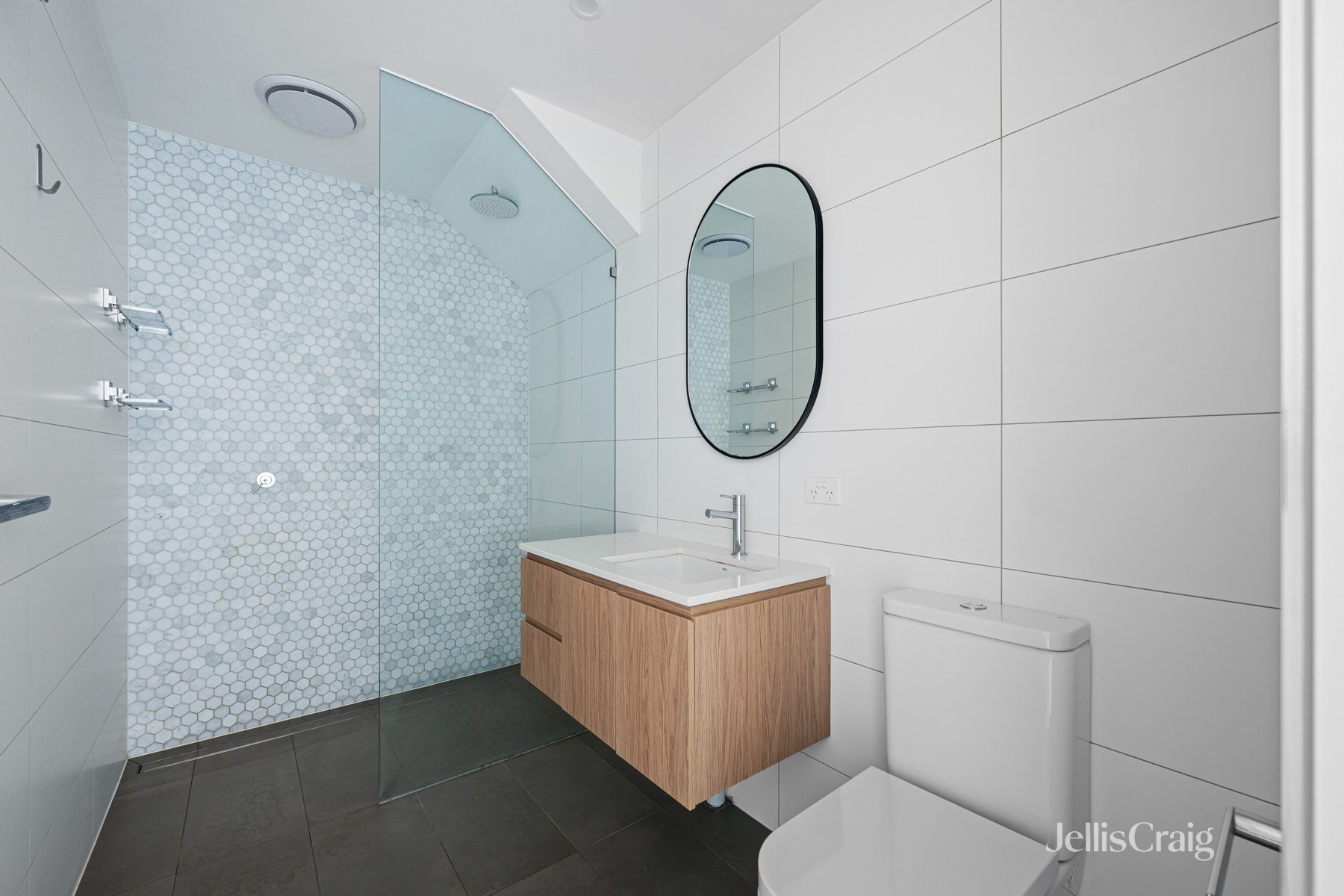 109 Howard Street, North&nbsp;Melbourne image 8