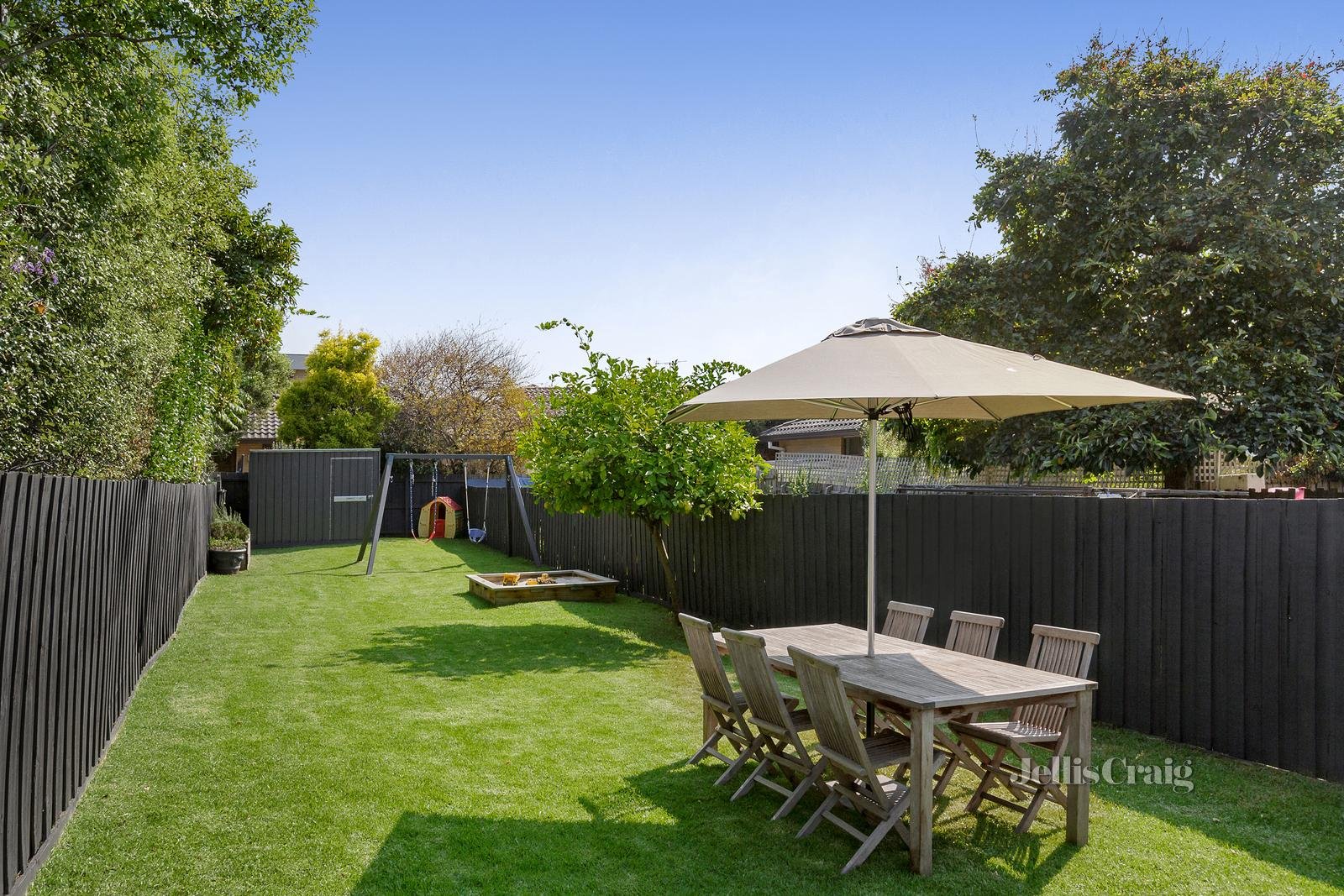 109 Kambrook Road, Caulfield North image 3