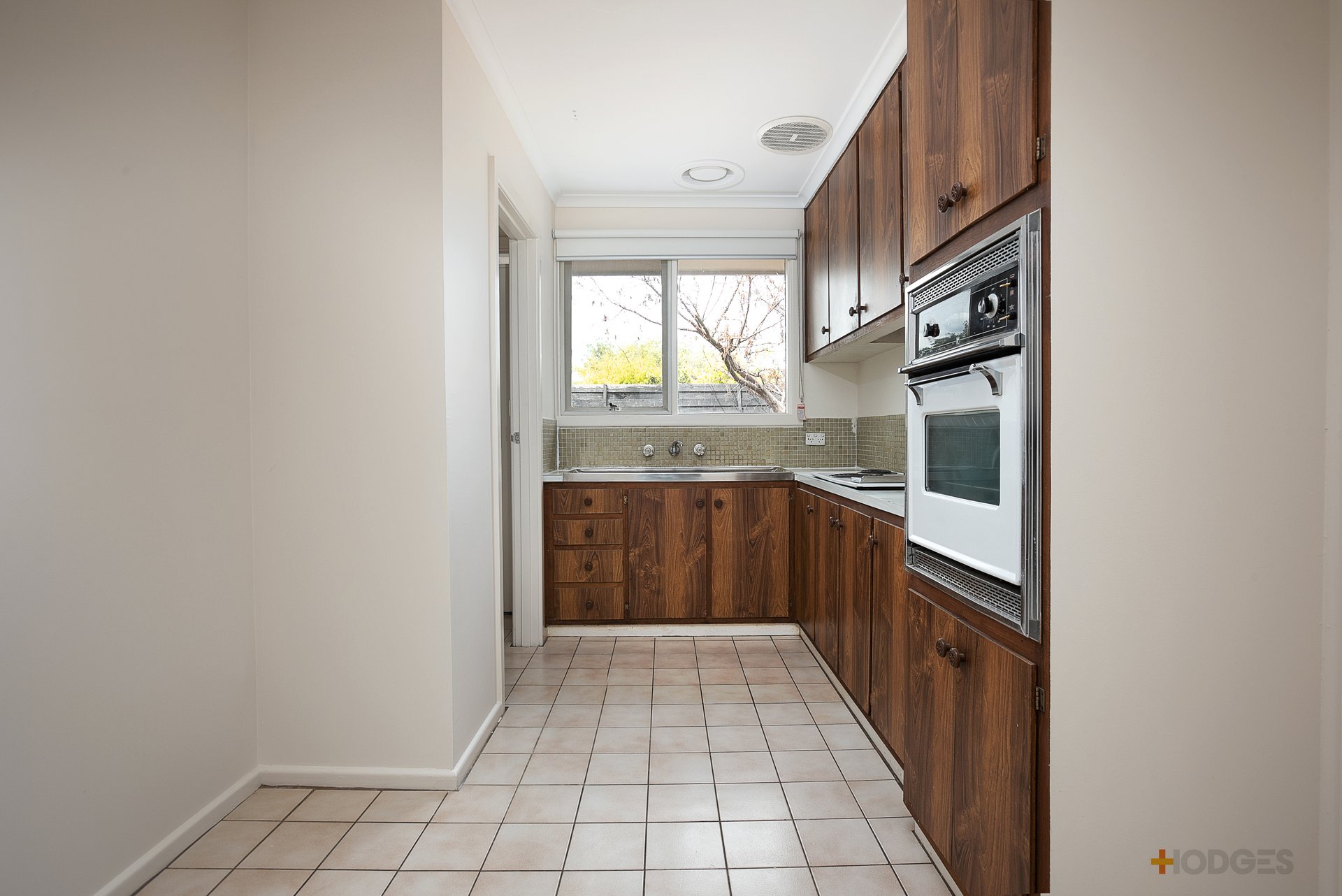 10/9 Latrobe Street Mentone