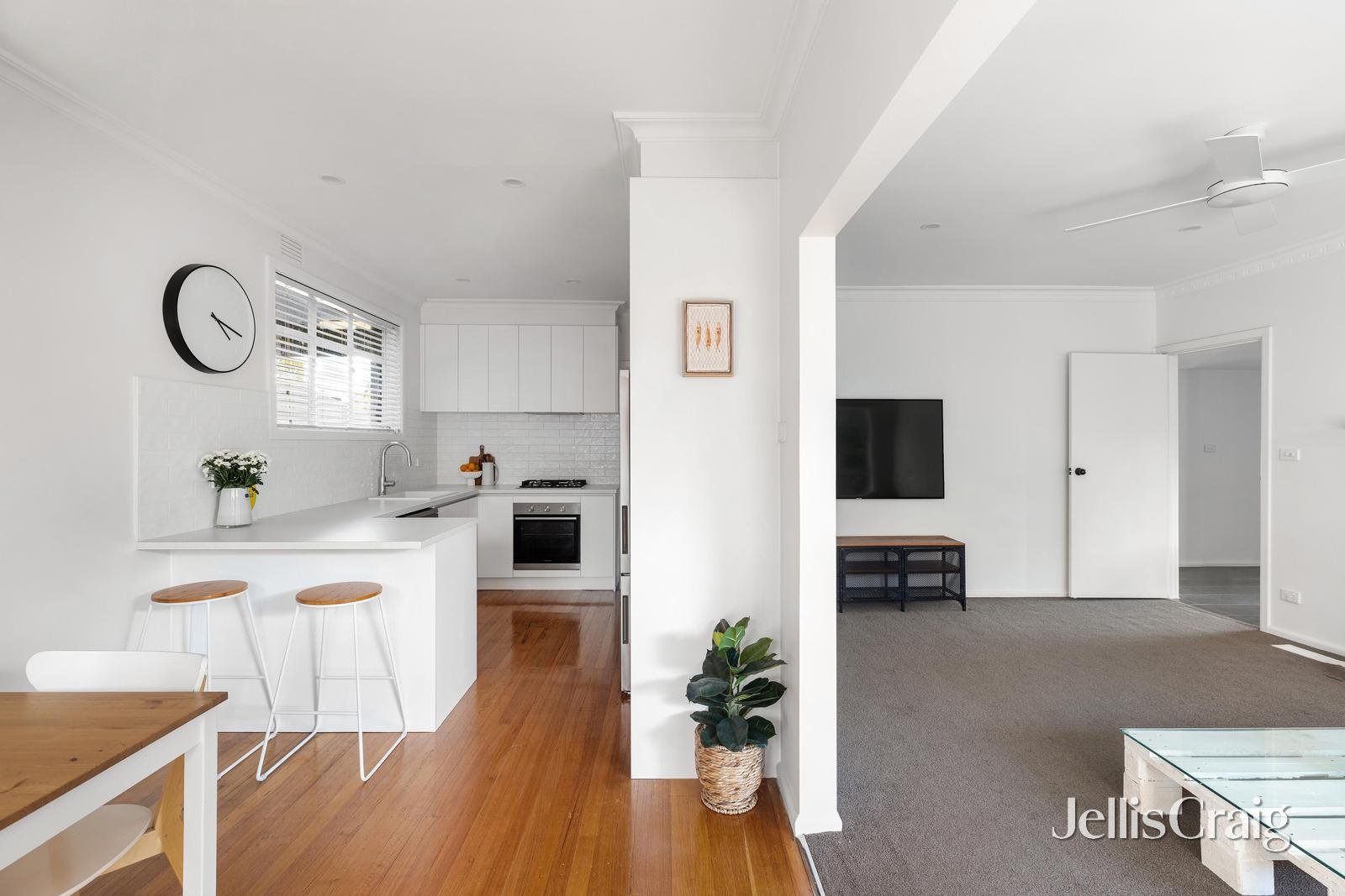 109 Nell Street, Greensborough image 4
