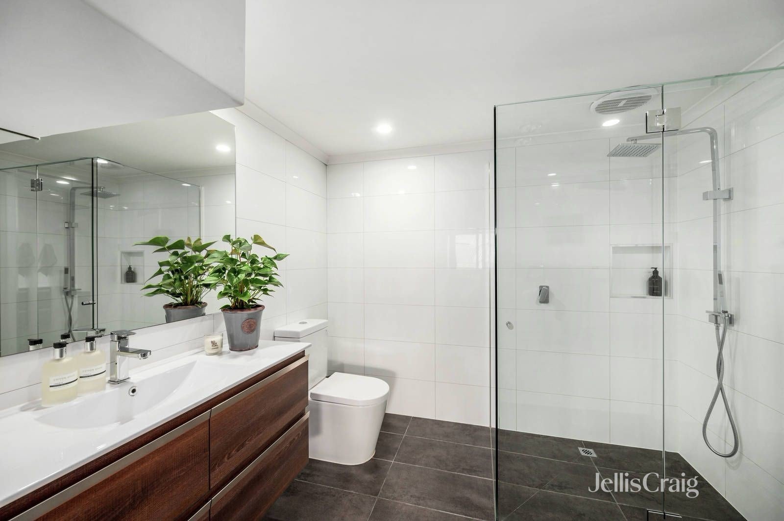 109 Station Street, Carlton image 8