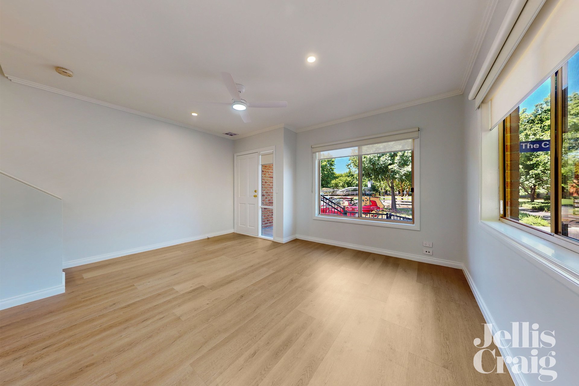 109 The Crescent, Kensington image 3