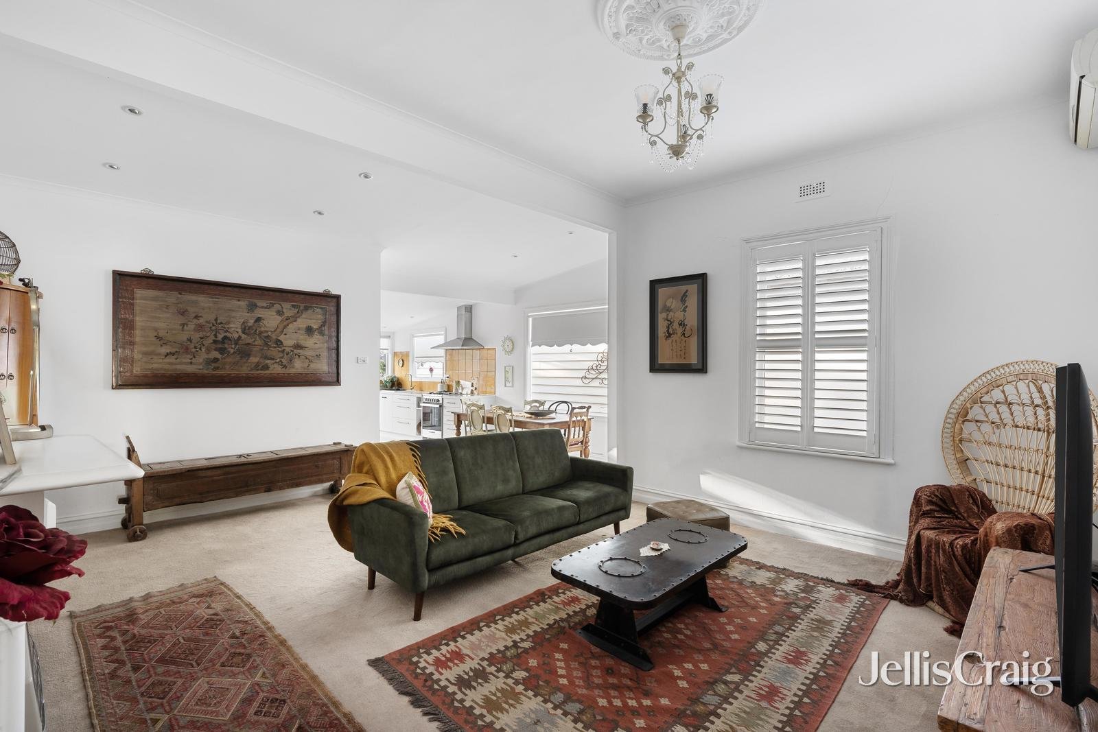 109 Tooronga Road, Glen Iris image 2