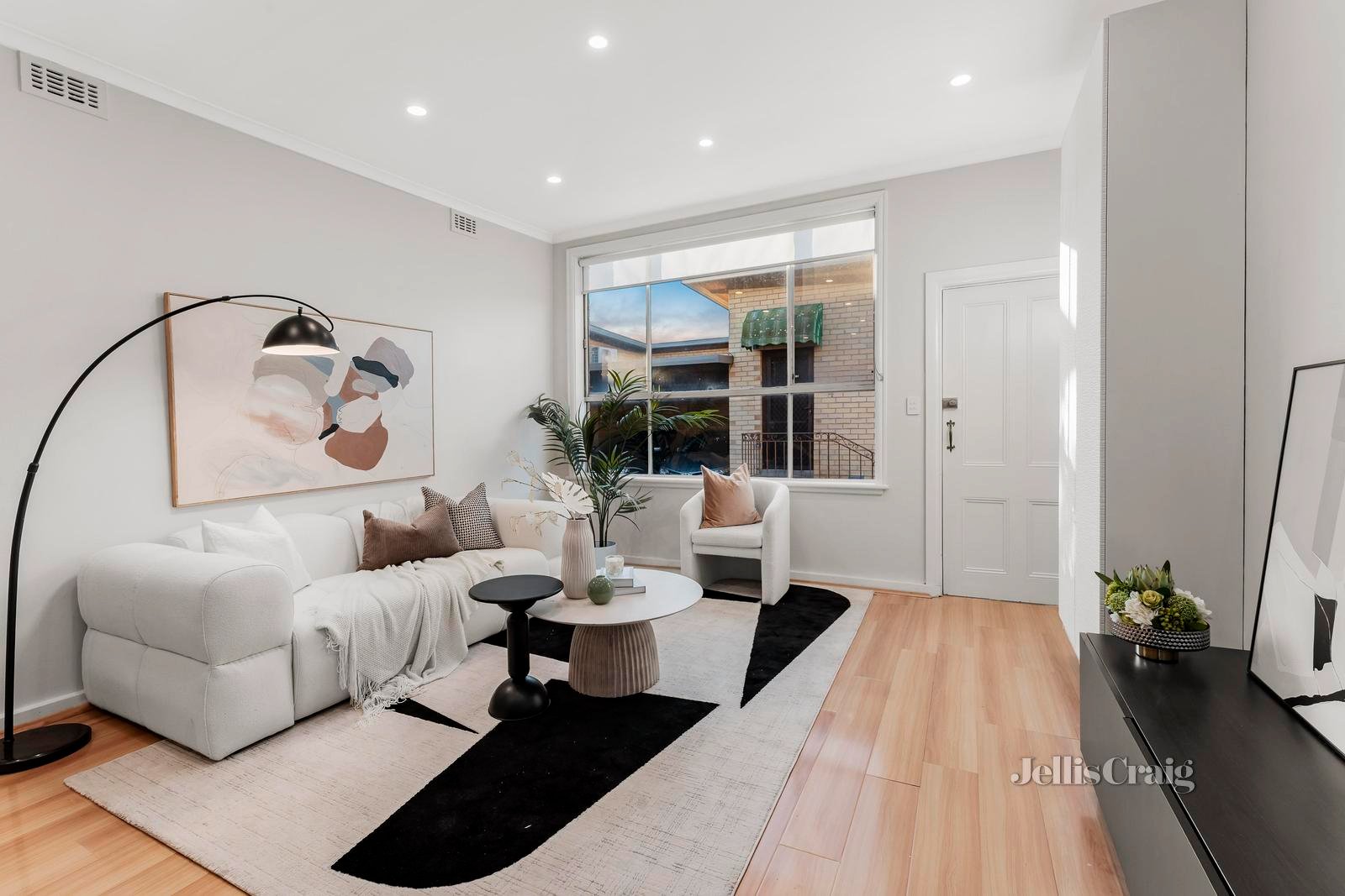 10/906-906A Glenferrie Road, Kew image 3