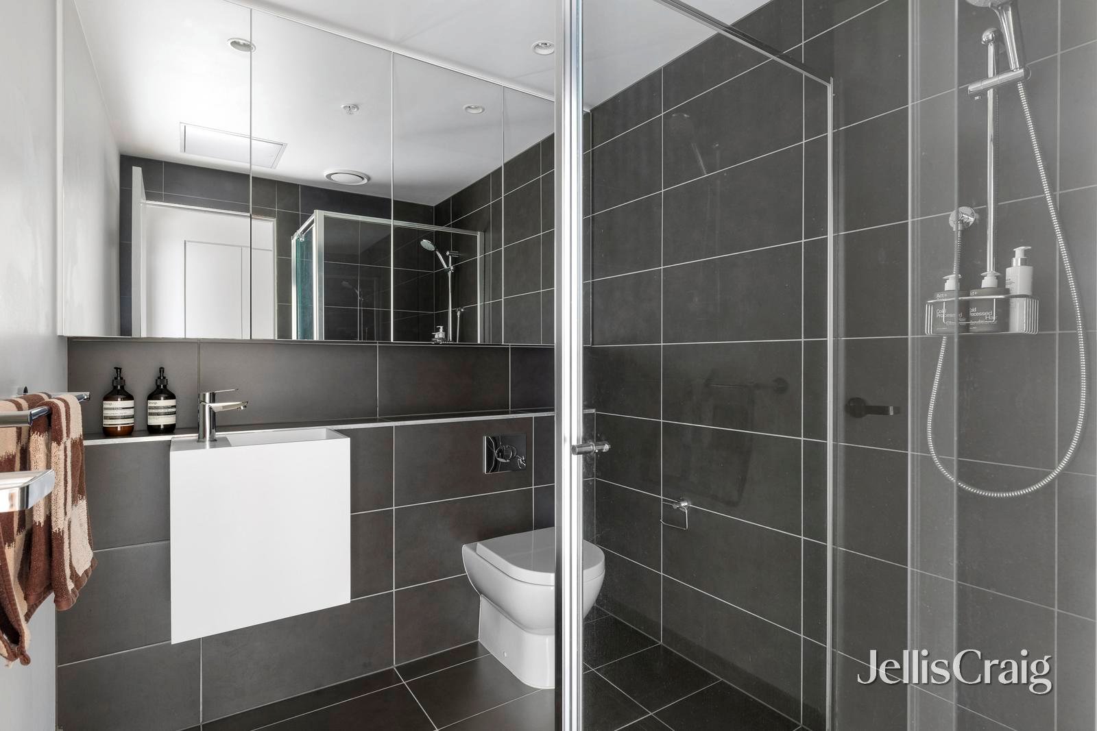 109/11 Flockhart Street, Abbotsford image 4