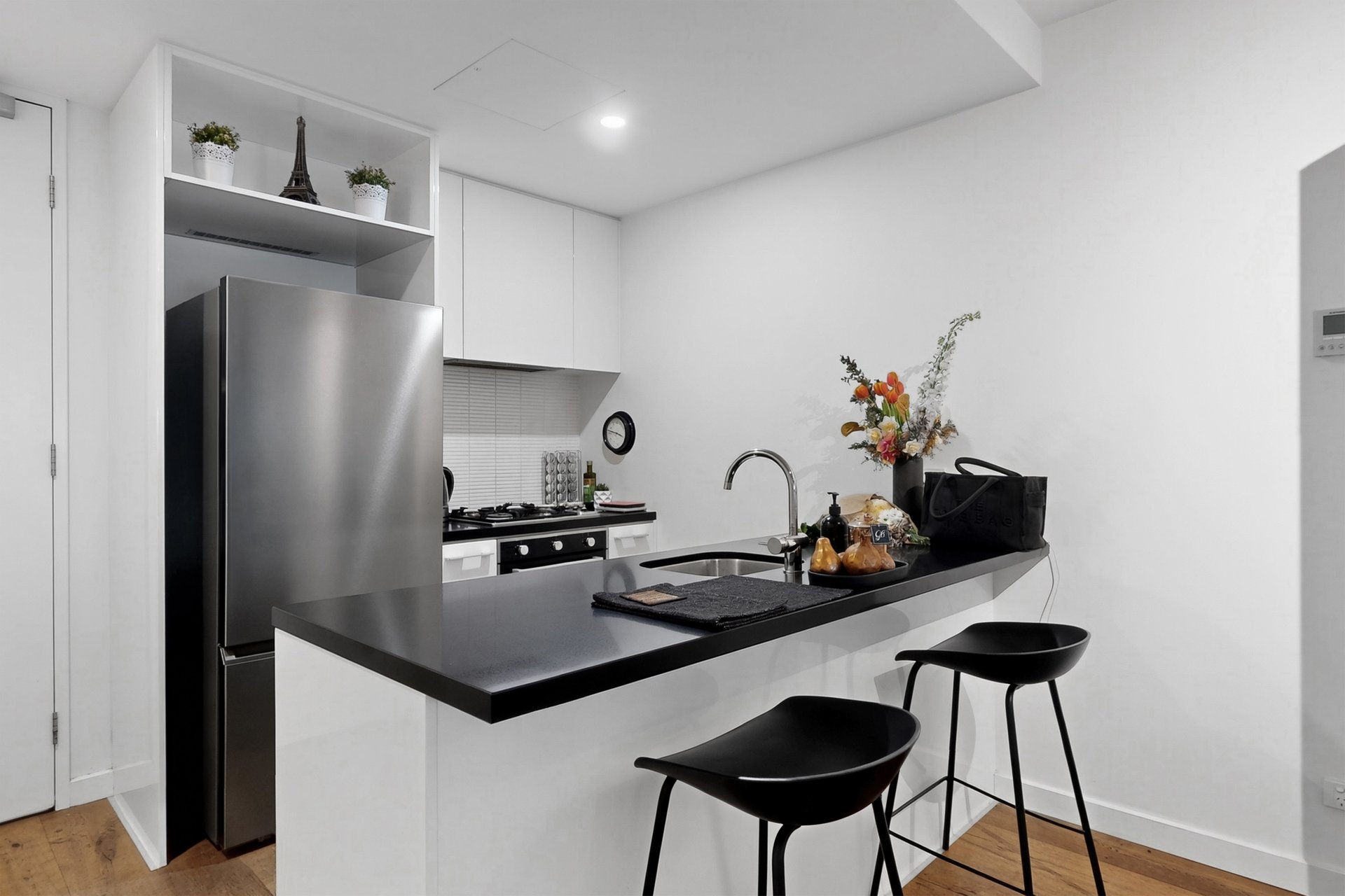 109/110 Keilor Road, Essendon North image 3