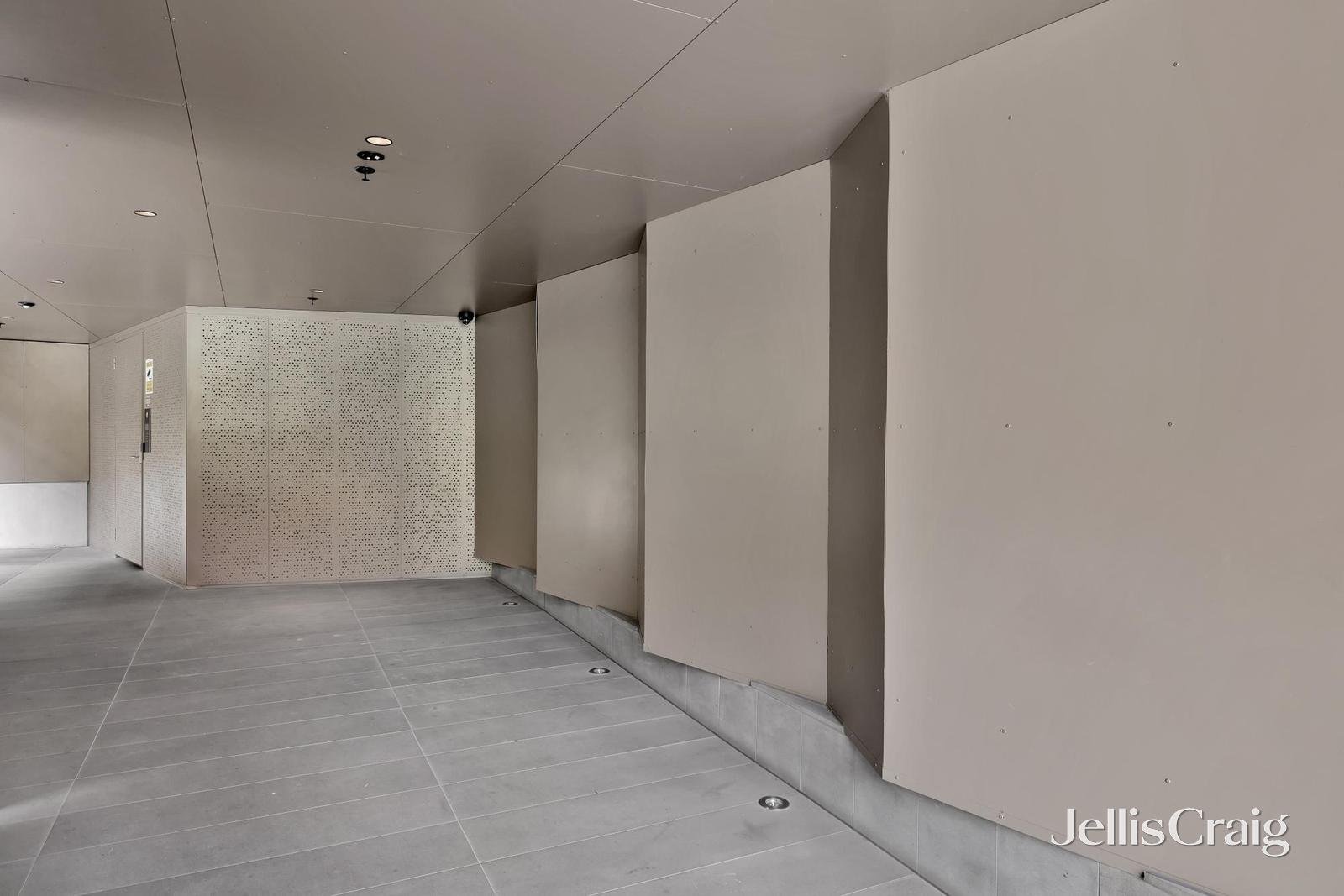 109/12 Queen Street, Blackburn image 7