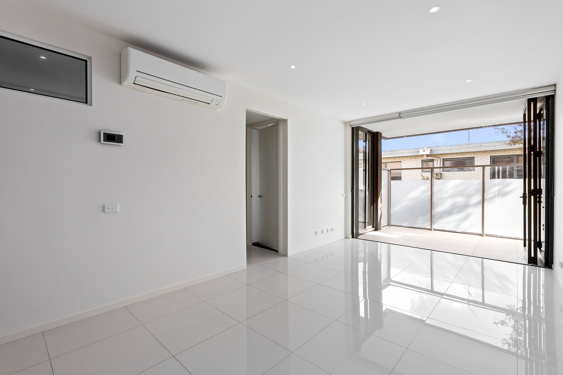 Property Gallery Thumbnail 3