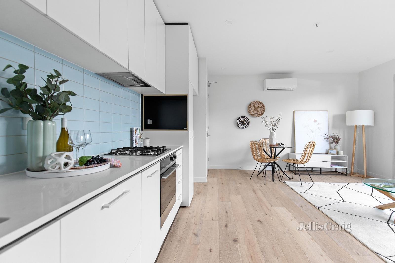 109/310 Station Street, Chelsea image 8