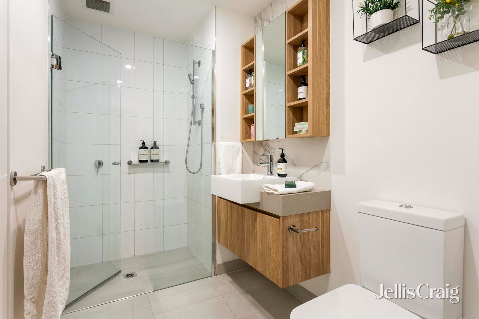 109/35 Plenty Road, Preston image 5