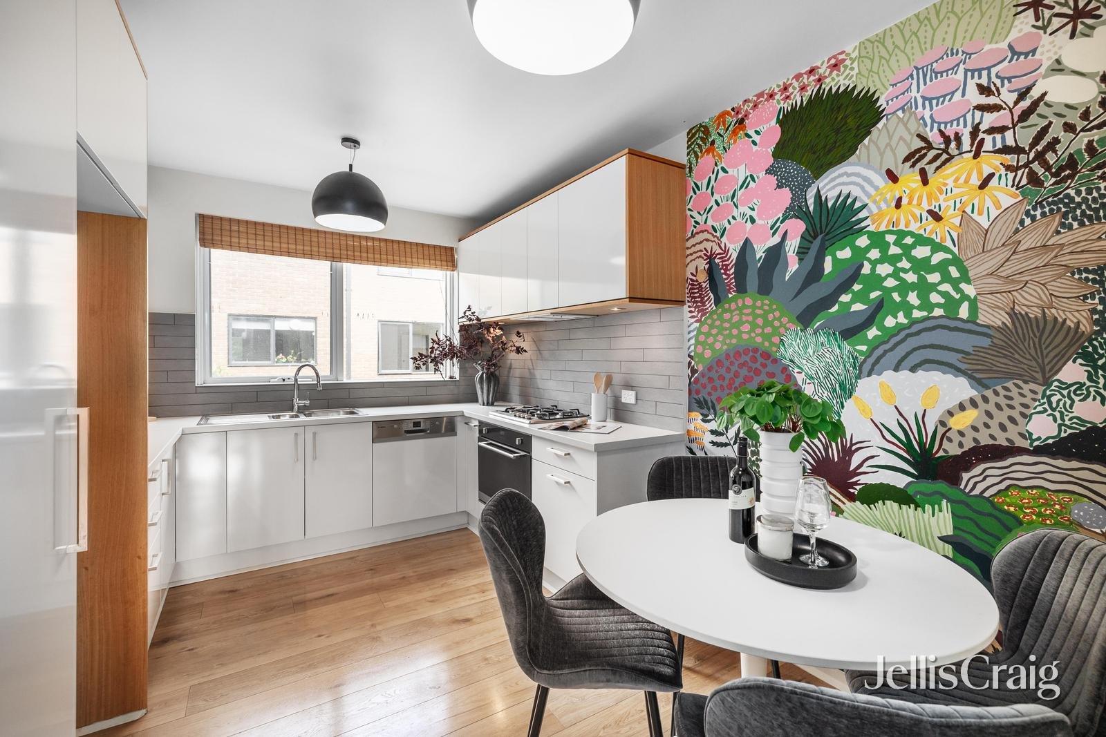 10/94 Liddiard Street, Hawthorn image 4