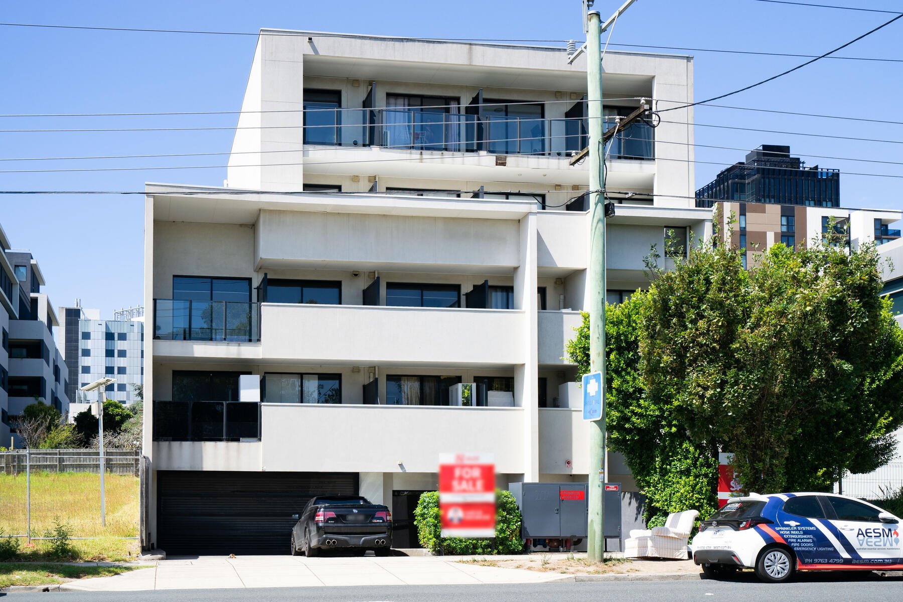 109/484 Elgar Road, Box Hill image 1