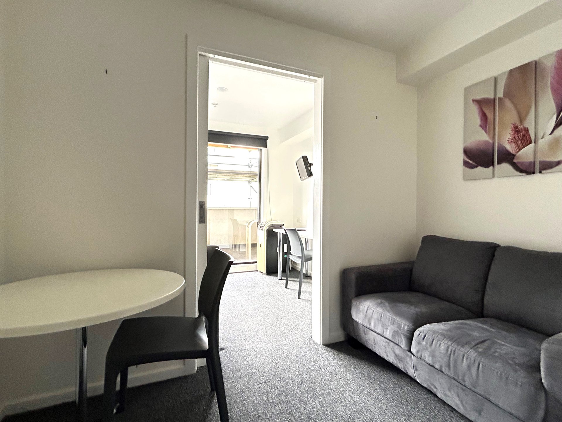109/484 Elgar Road, Box Hill image 4