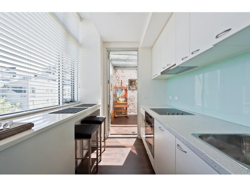109/50 Dow Street, Port Melbourne image 5
