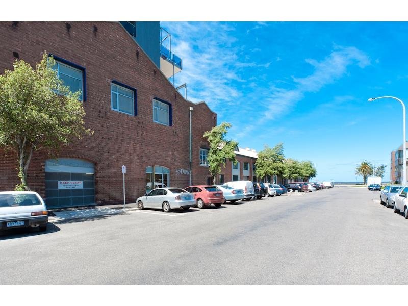 109/50 Dow Street, Port Melbourne image 6