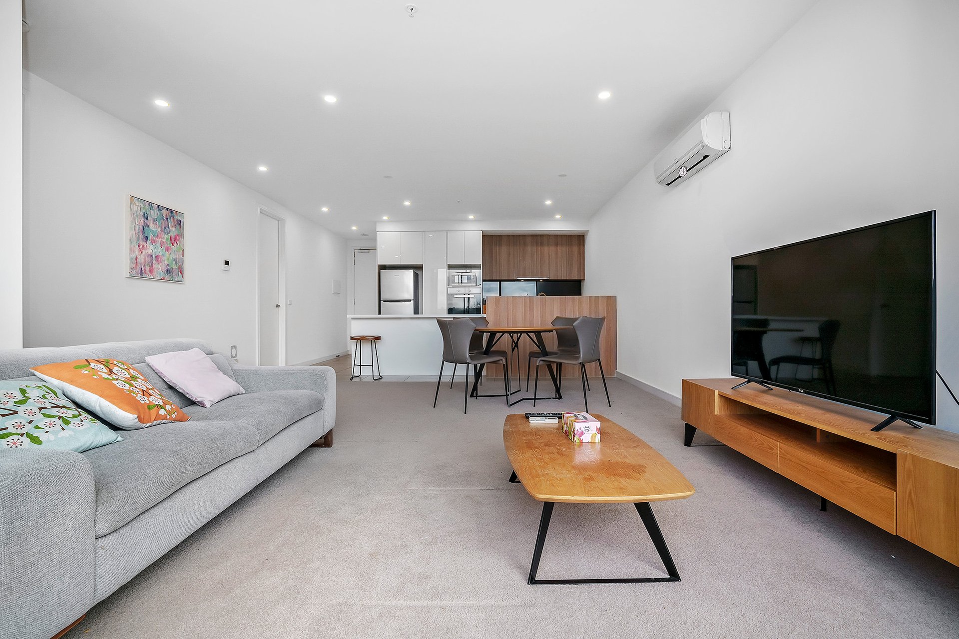 Property Gallery Thumbnail 2