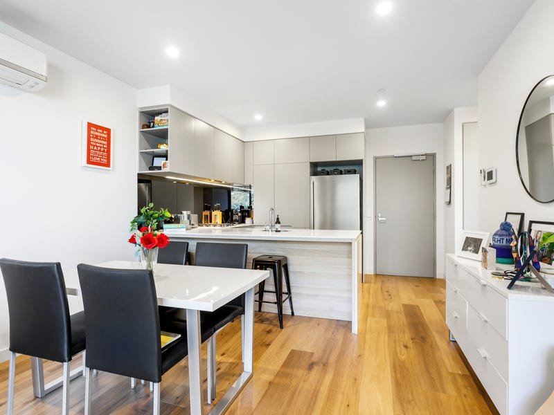 Property Gallery Thumbnail 3