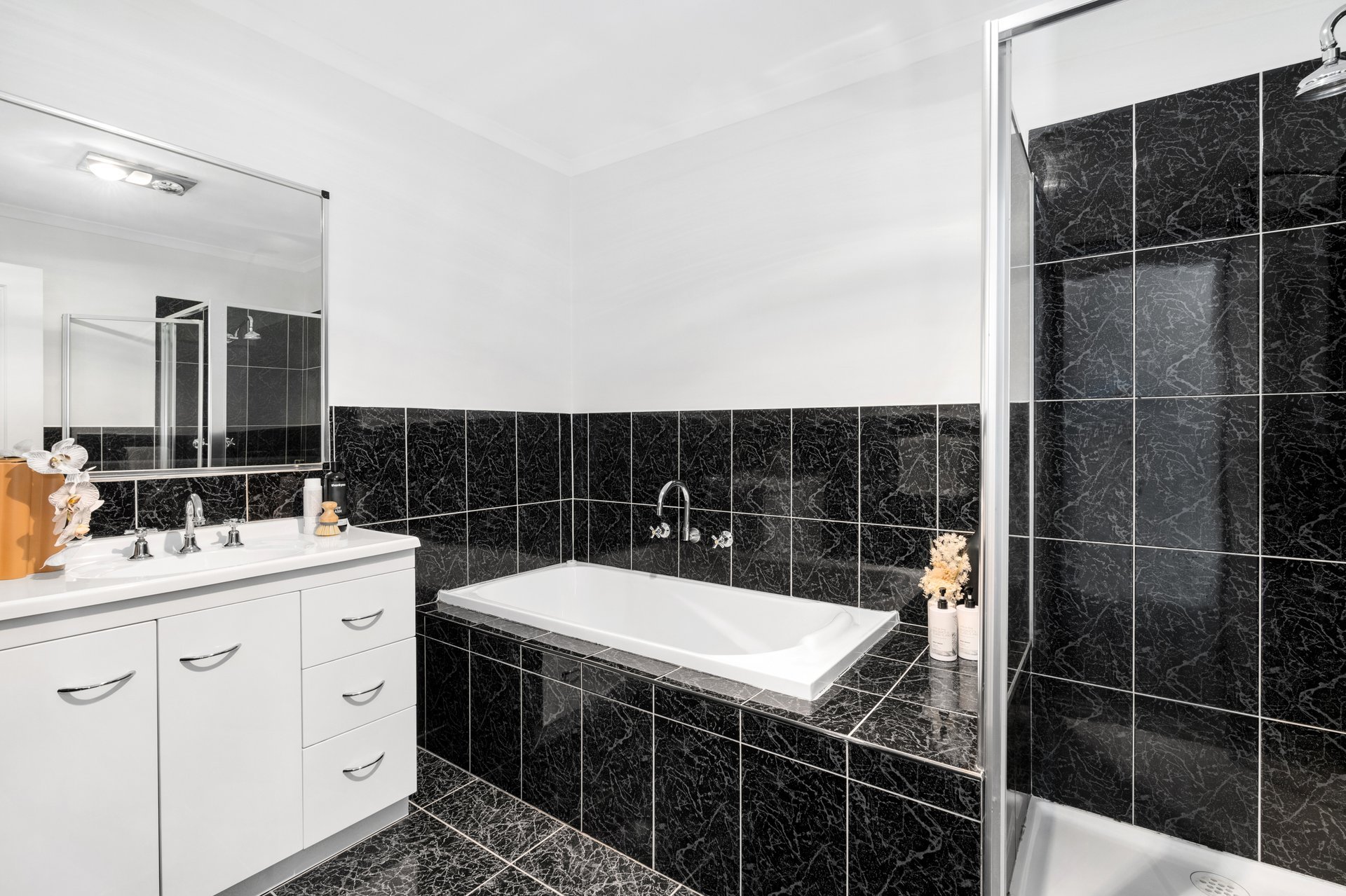 Property Gallery Thumbnail 10