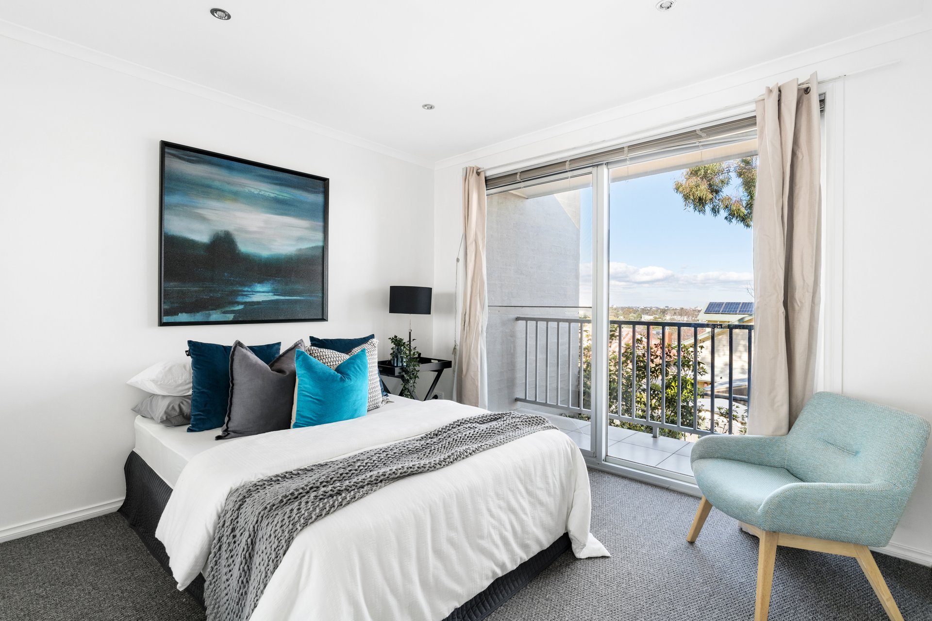Property Gallery Thumbnail 12