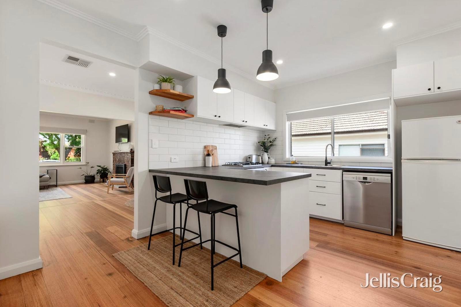 10A Barton Street, Reservoir image 4