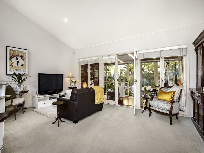 10A Butler Street, Camberwell image 2