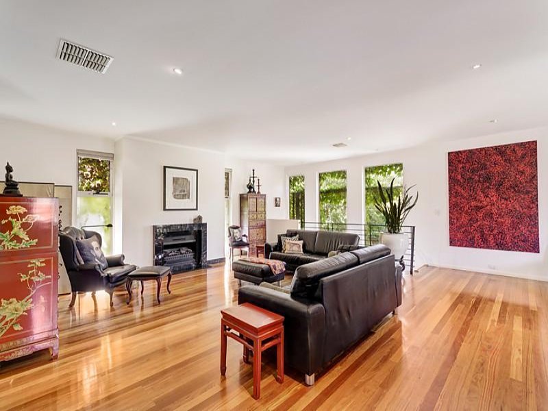 10A Lawes Street, Hawthorn image 2