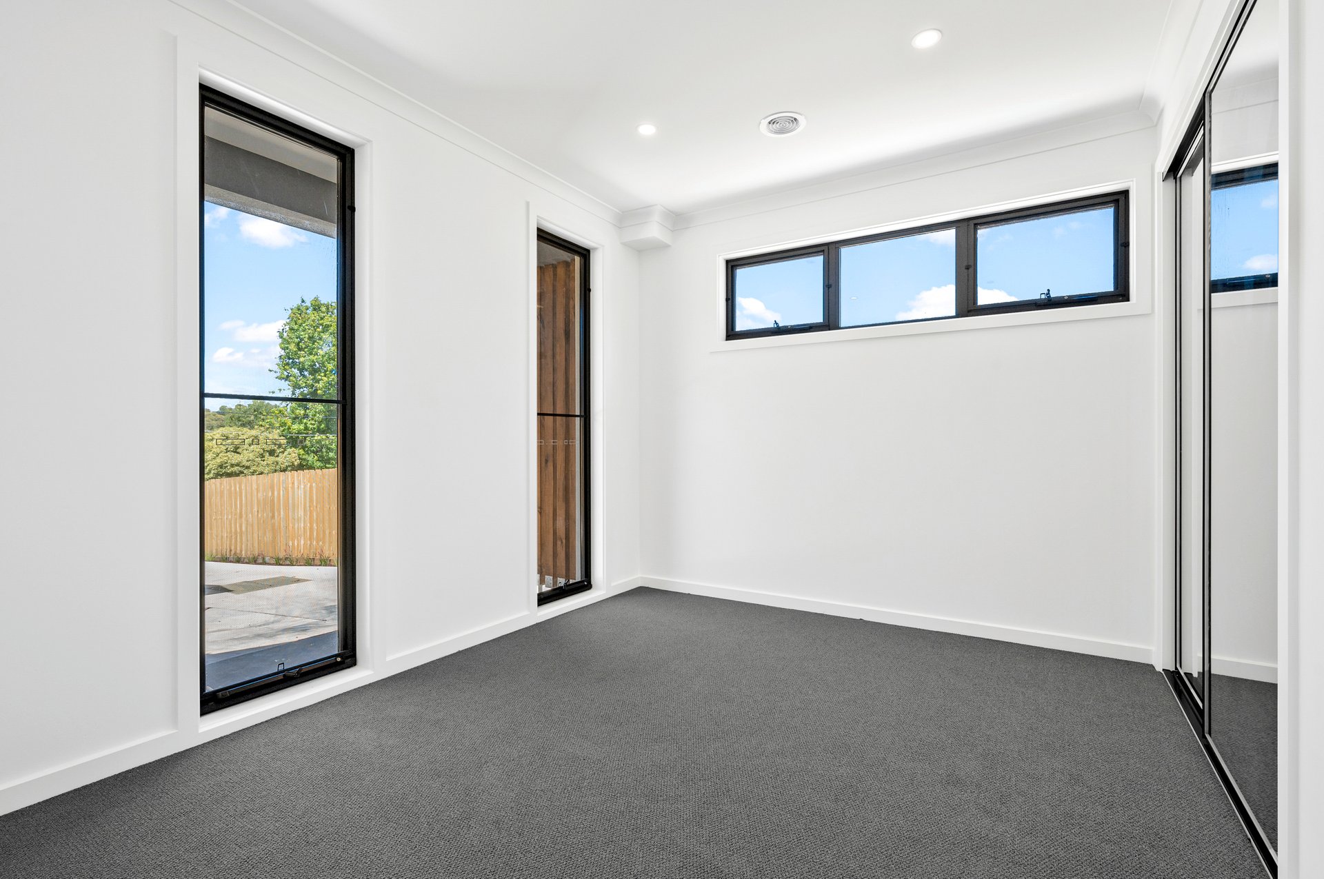 10A MacMillan Street, Mooroolbark image 5