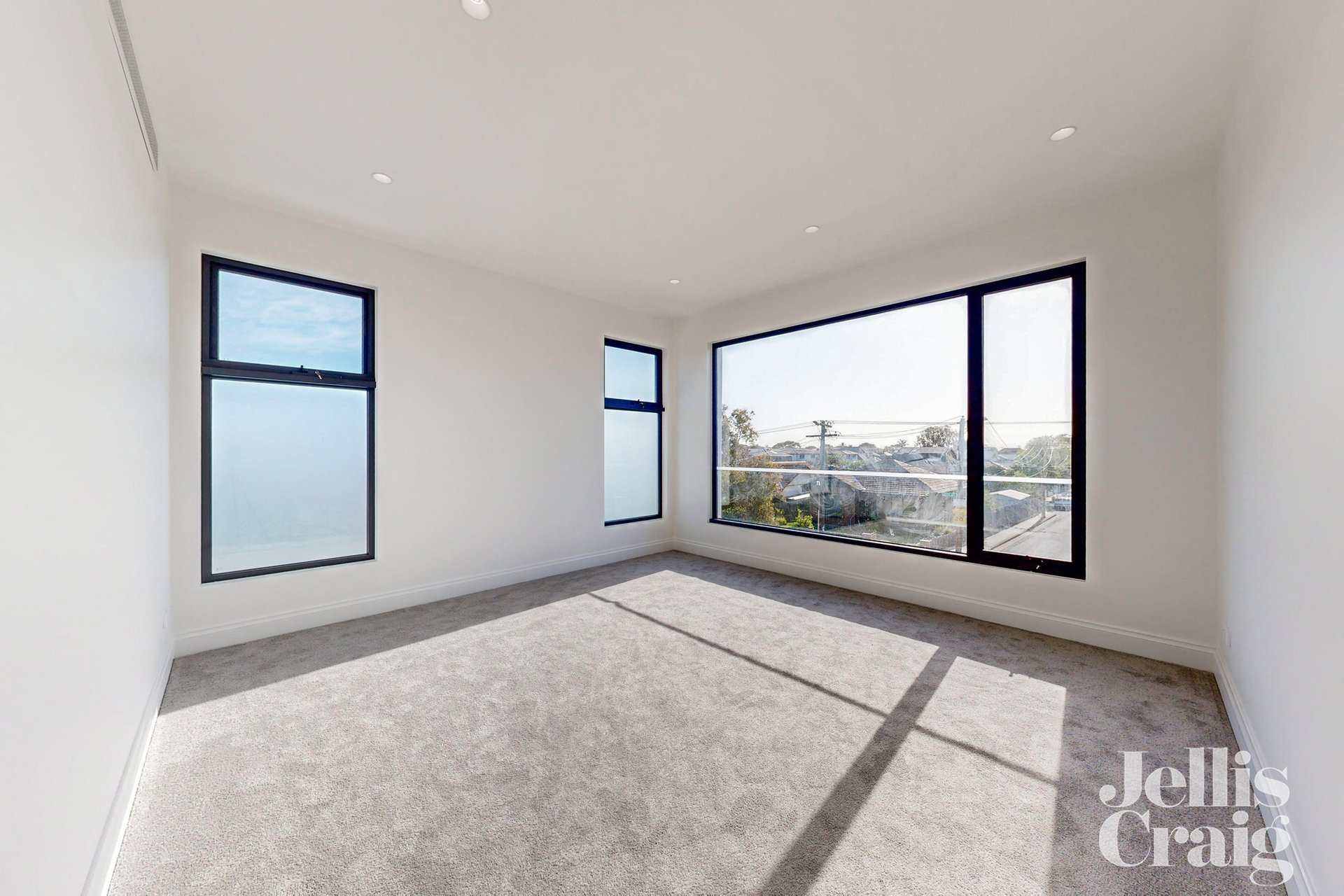 10A Malcolm Street, Mckinnon image 6