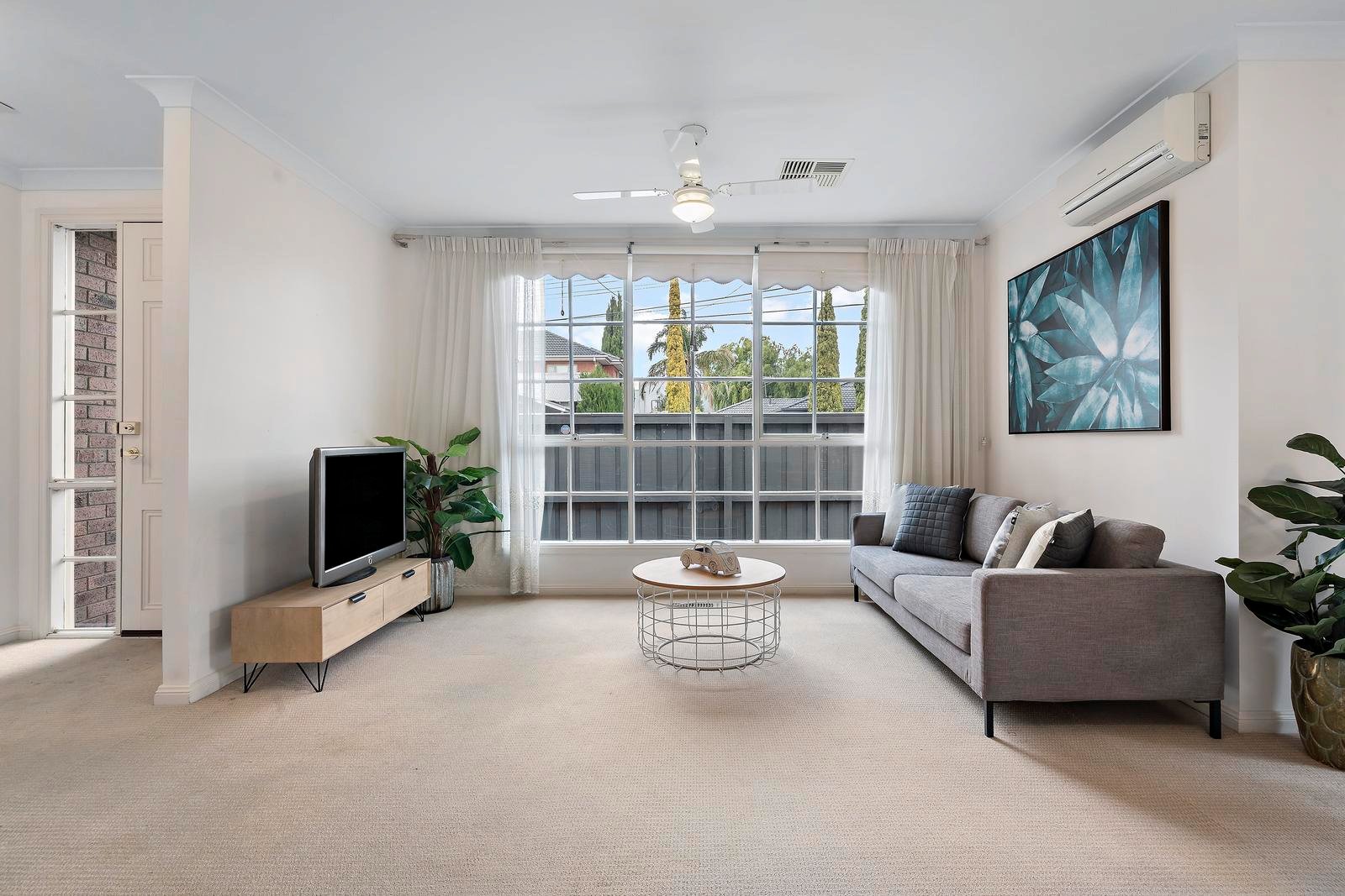 Property Gallery Thumbnail 3