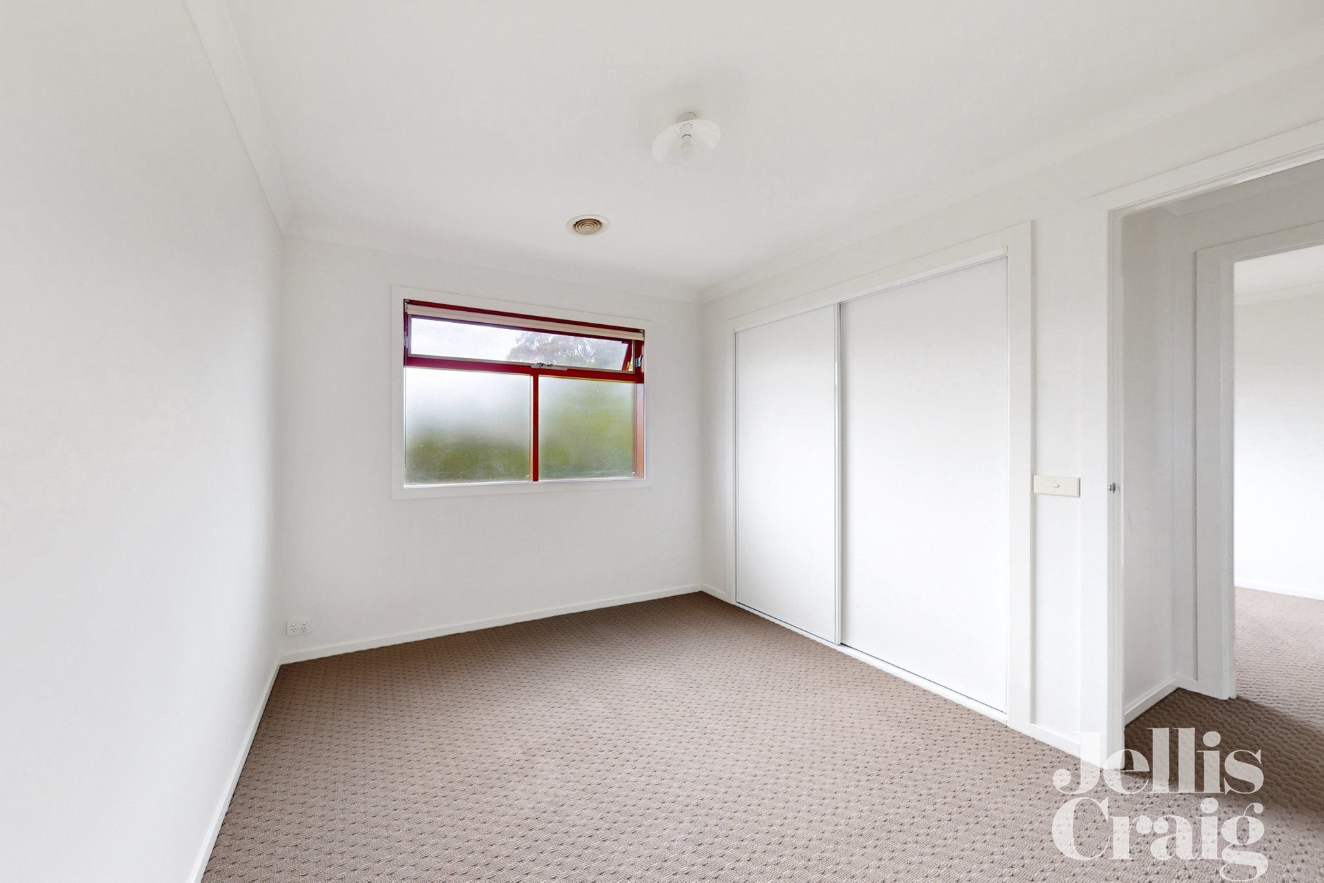 10A Miller Street, Highett image 6