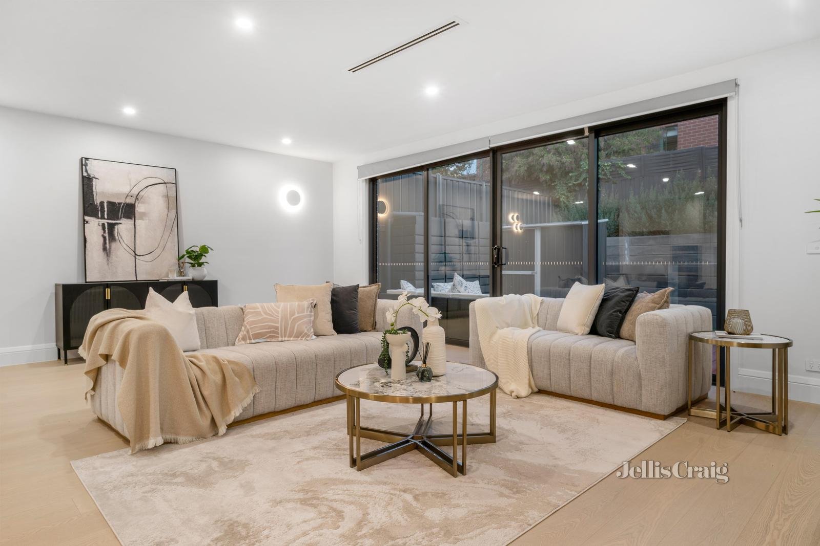 10A Nottingwood Street, Doncaster East image 3