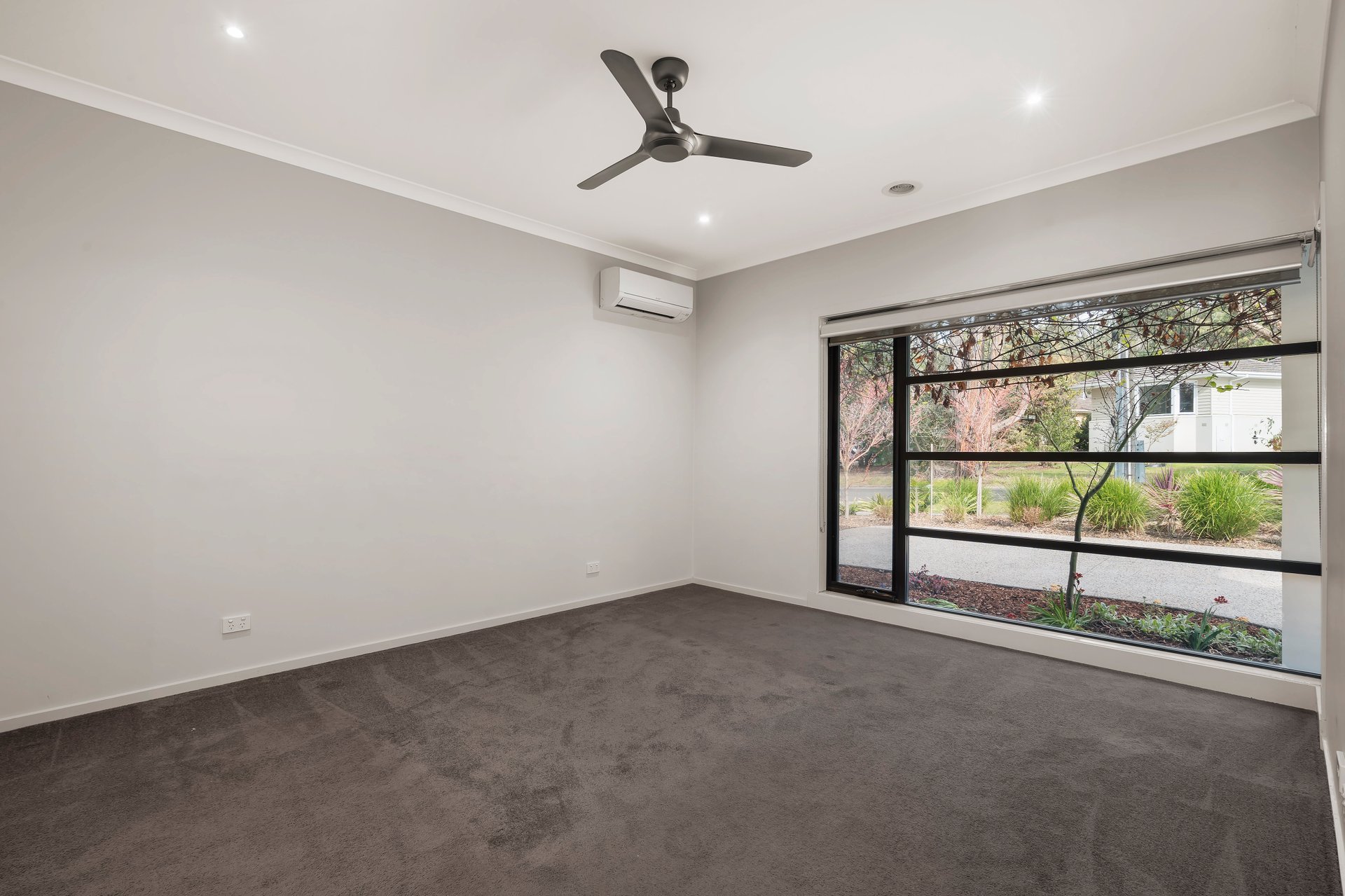 10A Orchard Drive, Croydon image 4