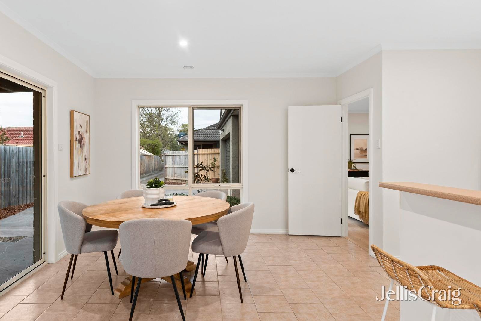 10A Piccadilly Court, Kilsyth image 4