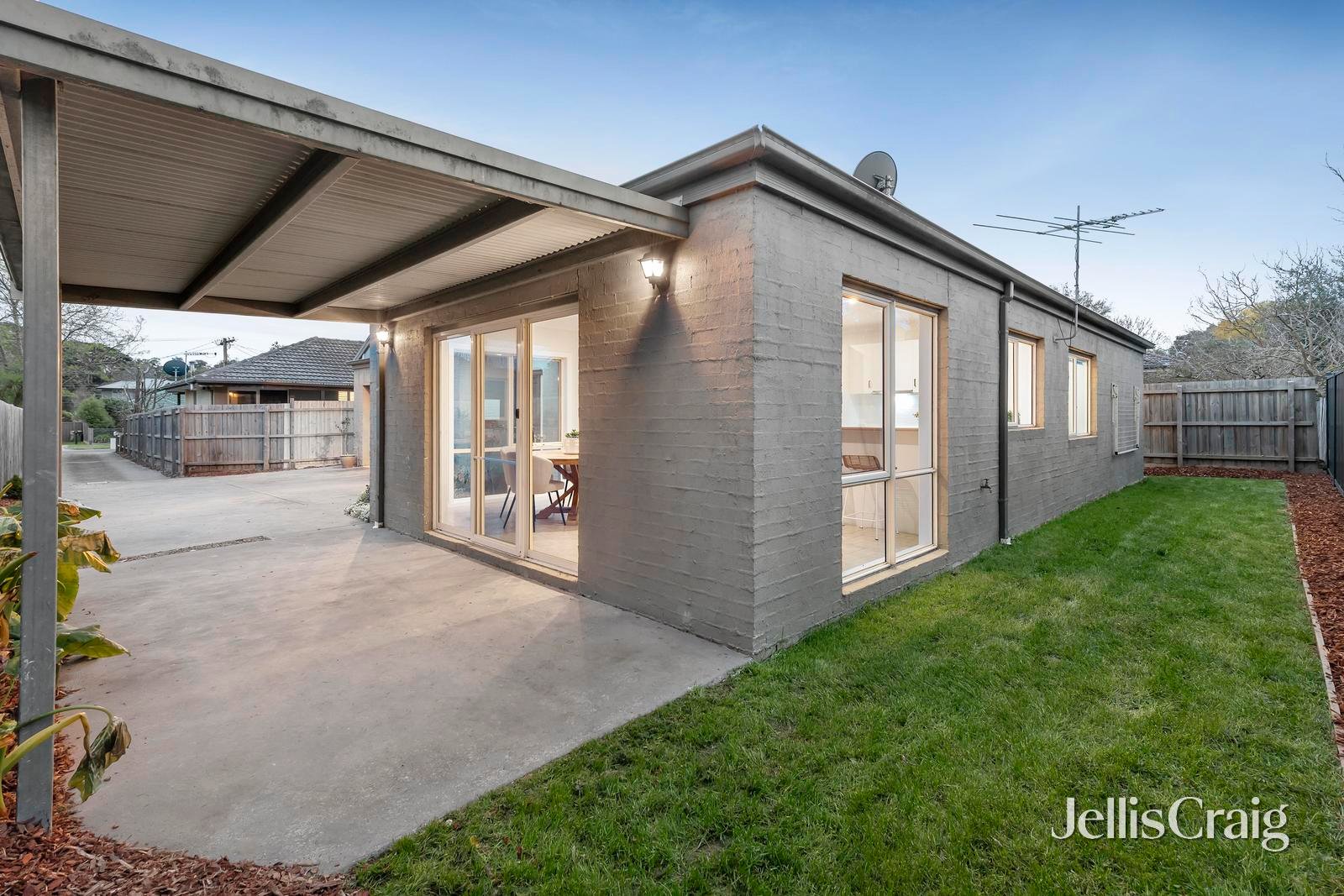 10A Piccadilly Court, Kilsyth image 13