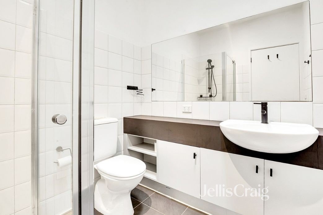 10A Railway Place, Brunswick image 6