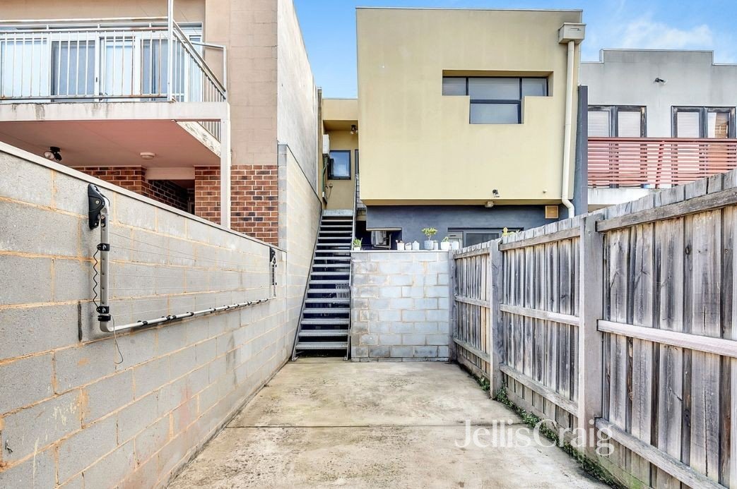 10A Railway Place, Brunswick image 9