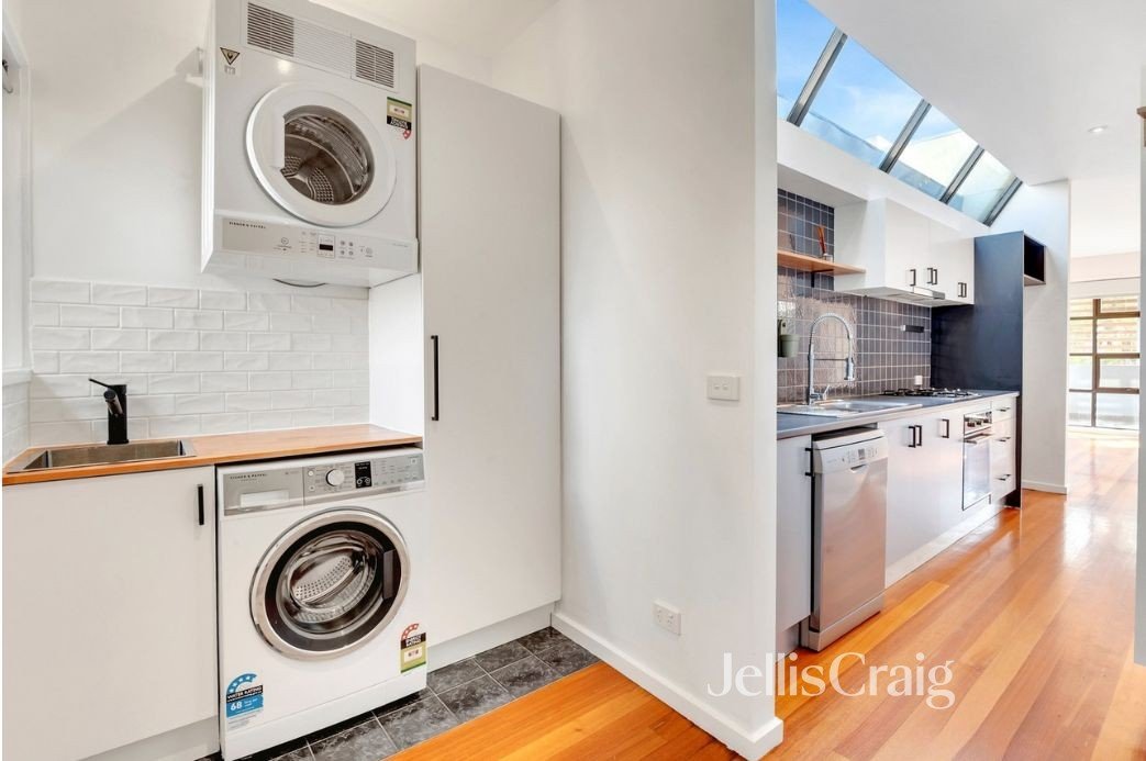 10A Railway Place, Brunswick image 7