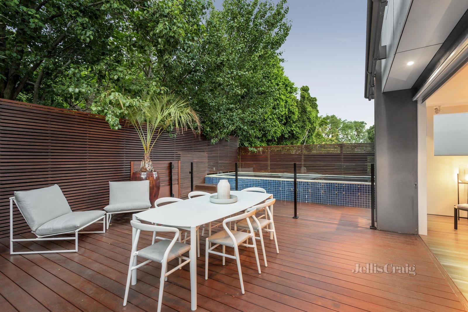 10A Robe Street, St Kilda image 3