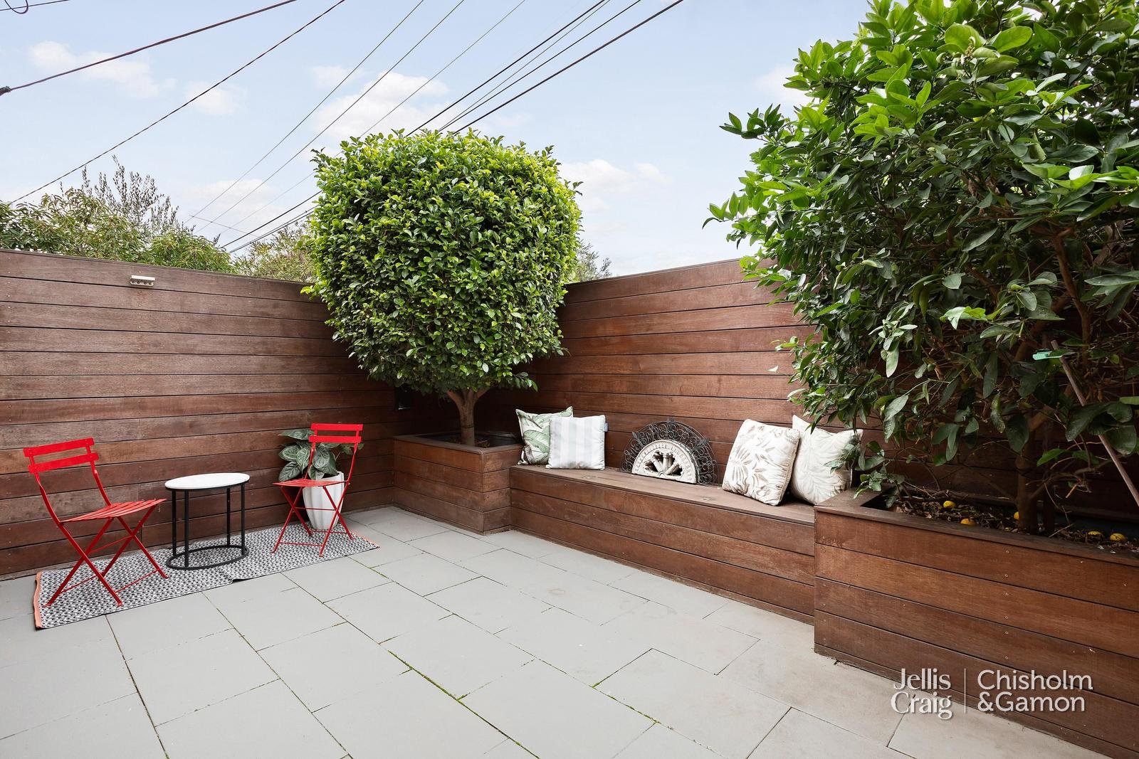 10a The Avenue, Balaclava image 2