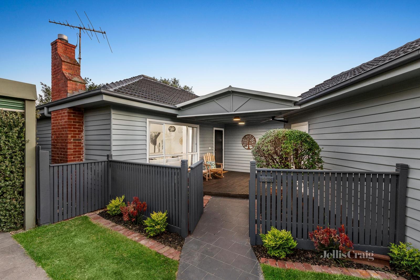 10A Waratah Avenue, Mordialloc image 1