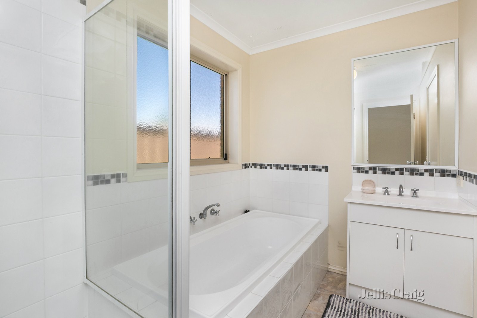 10B Acacia Drive, Kyneton image 6
