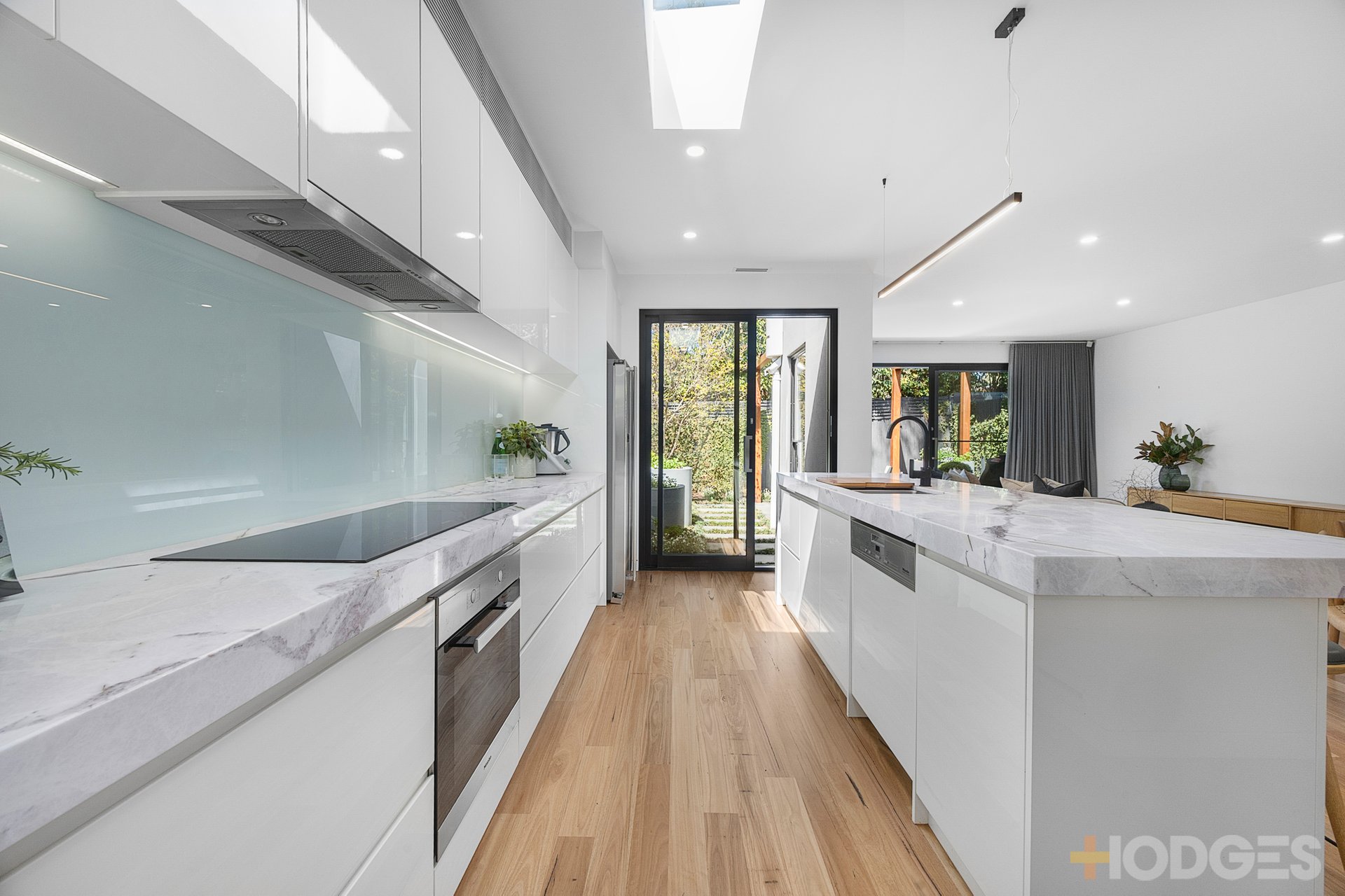 10B Cannes Grove Beaumaris