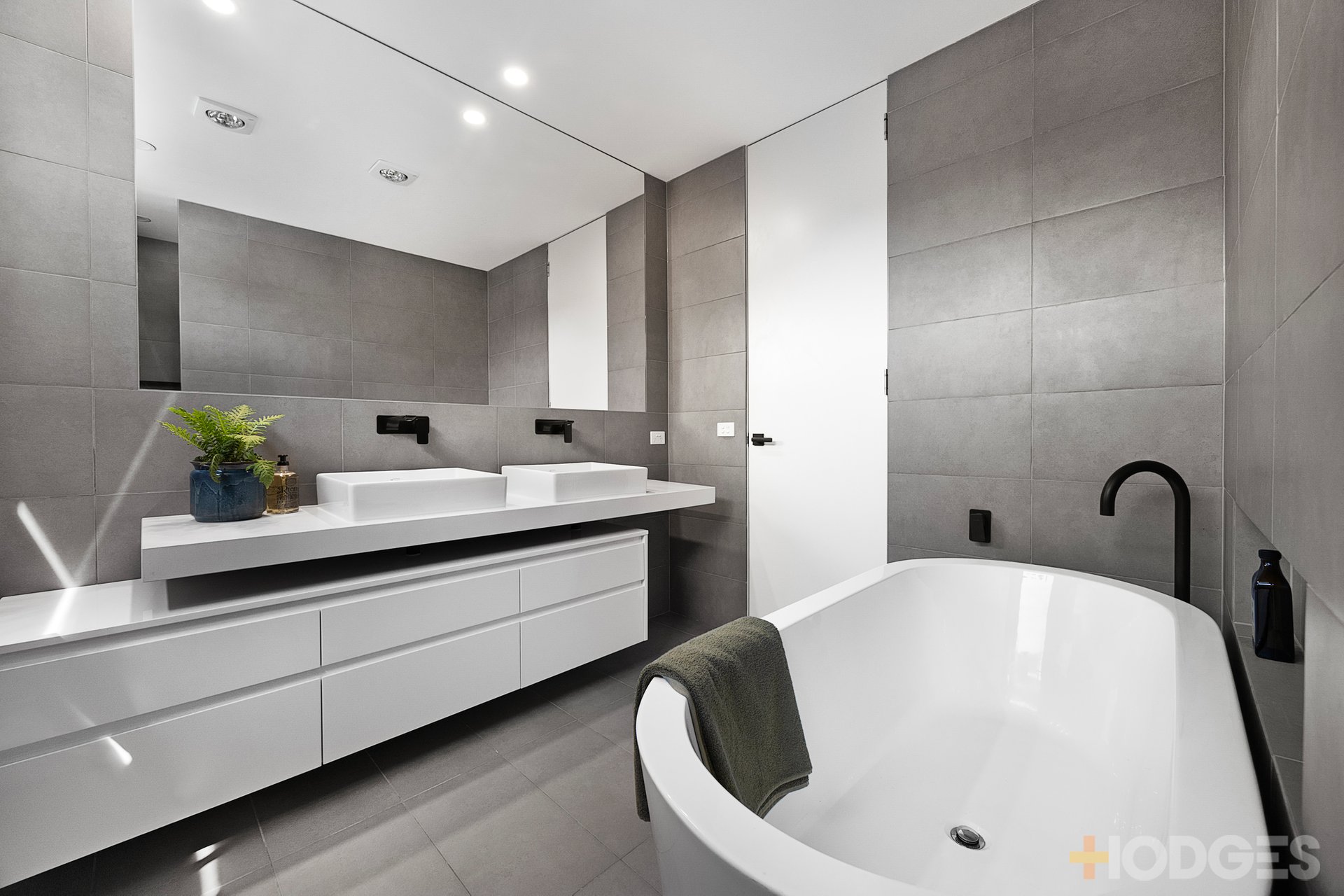 10B Cannes Grove Beaumaris