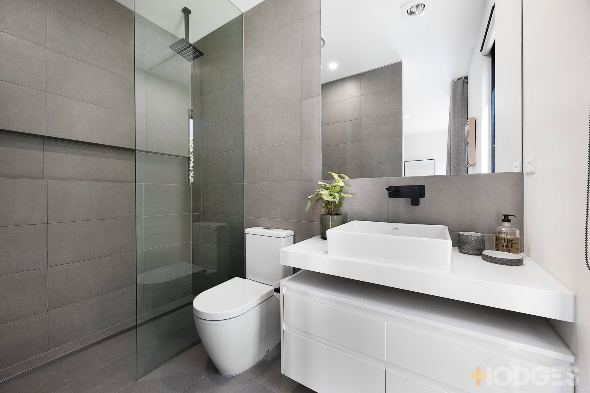 10B Cannes Grove Beaumaris