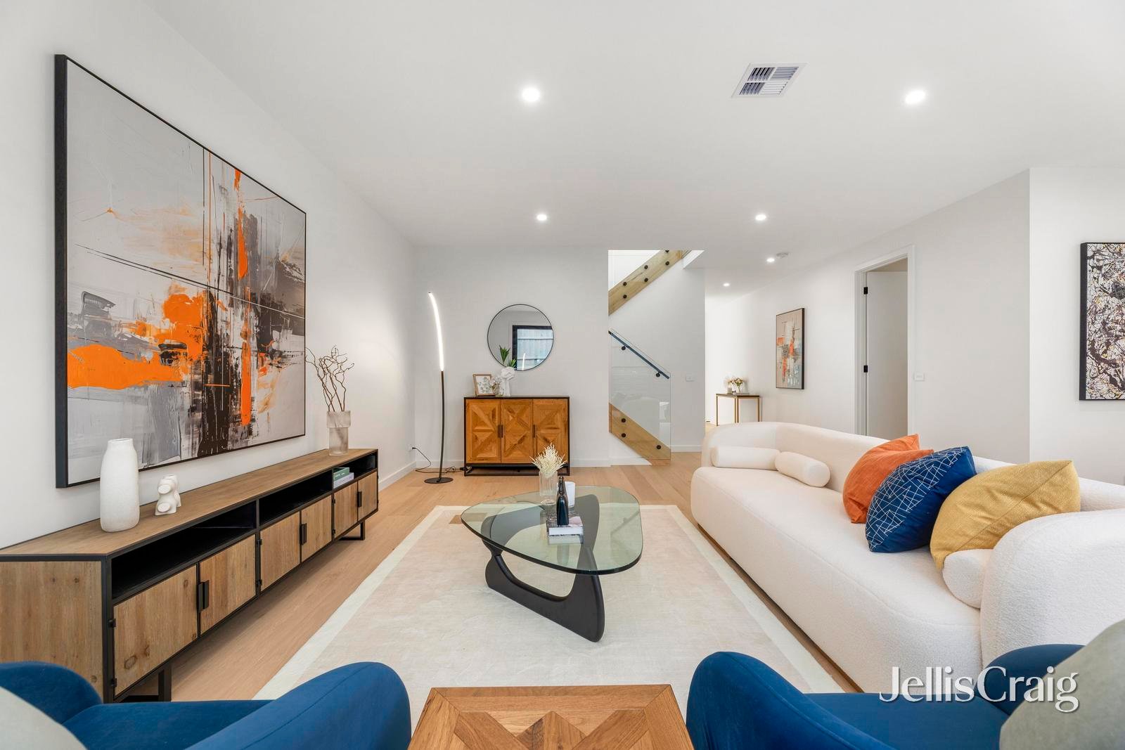 10b Leyland Road, Mount&nbsp;Waverley image 2