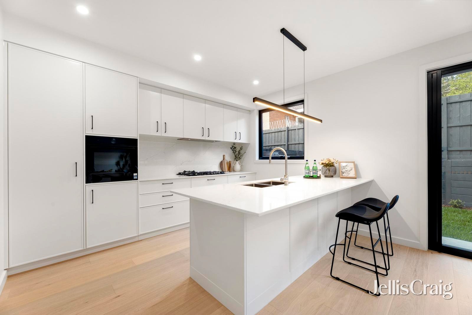 10b Leyland Road, Mount&nbsp;Waverley image 8